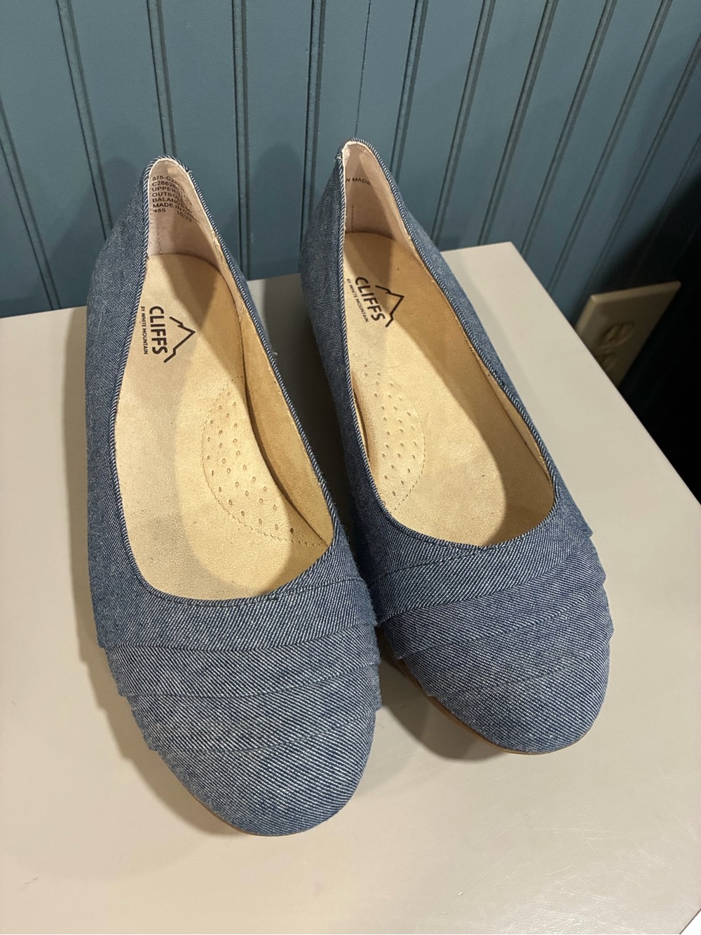 Cliffs by WHITE MOUNTAIN Denim-Look Slip-On Flats in Blue